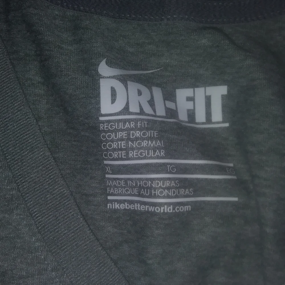 Nike dri fit V Neck t Shirt